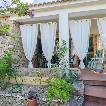 Affittasardegna-casa Li Feruli Apartment Trinita d'Agultu e Vignola